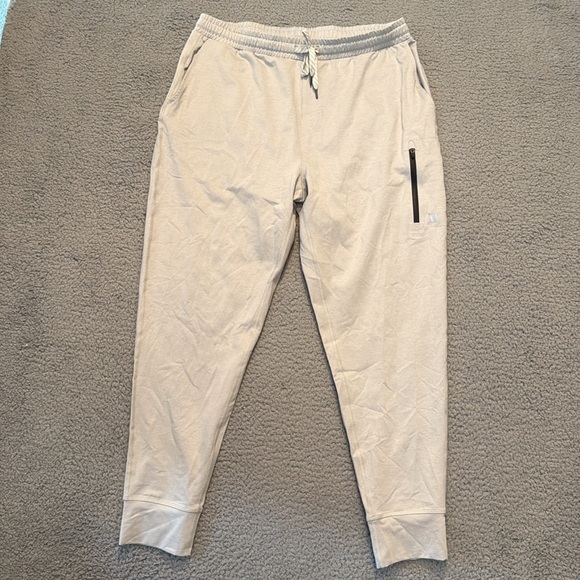 VUORI Men's Beige Jogger PantsSunday Performance Jogger 28" Vapor Heather SizeL - Picture 2 of 8